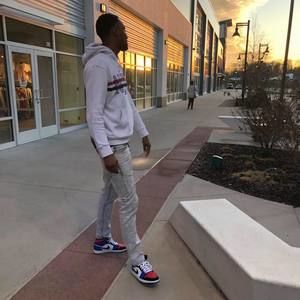 Meet your Posher, Tony